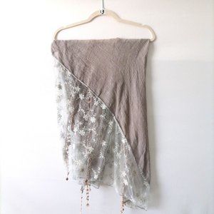 Unbranded Womens Mauve Pink White Lace Floral Parallelogram Wrap Scarf